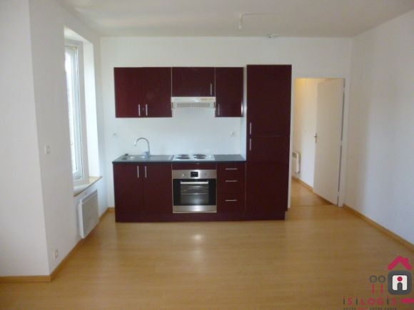 THUMERIES CENTRE, T3, 59m², 1er étage, 600€.