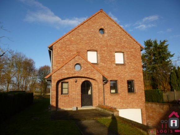CARNIN, Maison individuelle de 165m² habitables, sur 3564m² de terrain.
