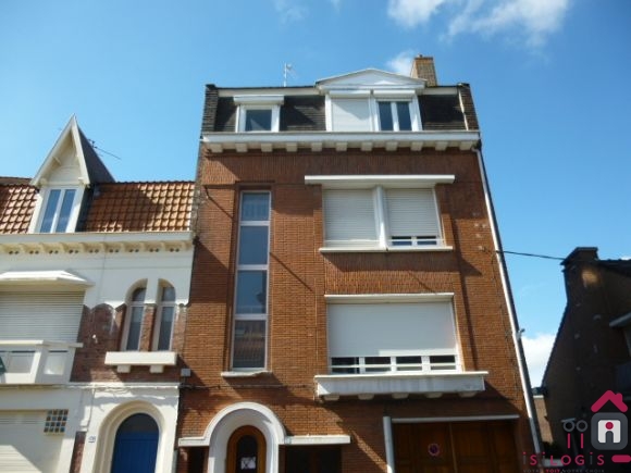 SECLIN CENTRE, T3, 56m² habitables, 590€/mois hors charges.