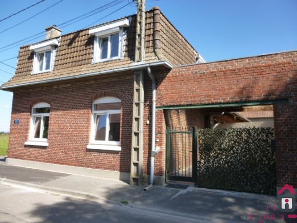 SECLIN, MAISON 100M² HABITABLES, 820€ HORS CHARGES.