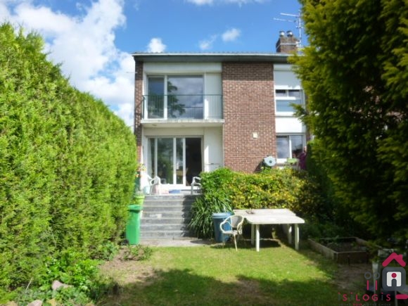 ALLENNES LES MARAIS, SEMI INDIVIDUELLE 75M² HABITABLES SUR 250M² DE TERRAIN.