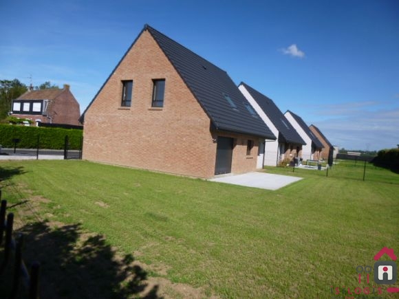 CHEMY, INDIVIDUELLE NEUVE RT 2012, 118M² HABITABLES AVEC JARDIN.