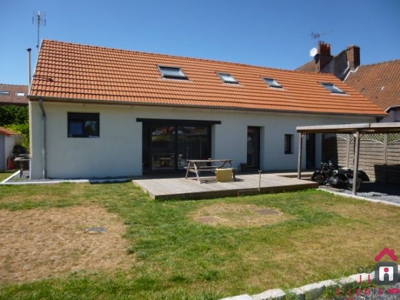 FAUMONT, 98 M² HABITABLES, BATIE SUR 800M² ENVIRON.