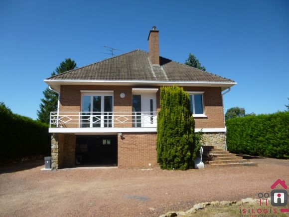 WAHAGNIES, INDIVIDUELLE 137M² HABITABLES, BATIE SUR 700M² ENVIRON.