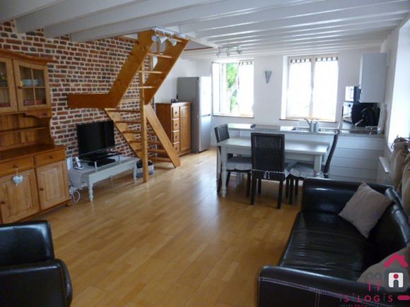 THUMERIES CENTRE, T3 EN DUPLEX, 61 m².