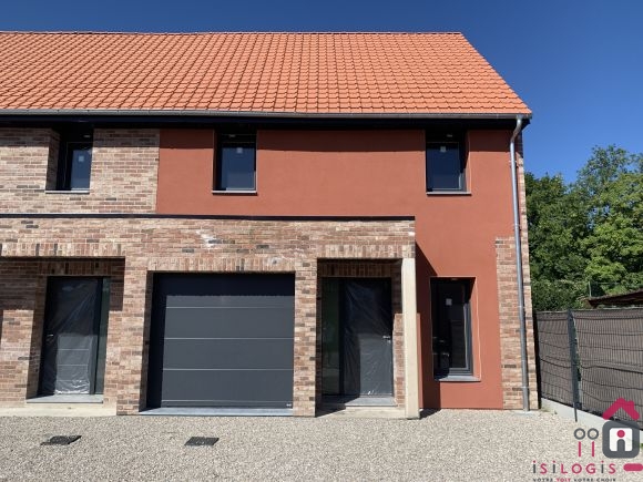 LALLAING, MAISON EN CLOS COUVERT, 95M² HABITABLES, SUR 169M².