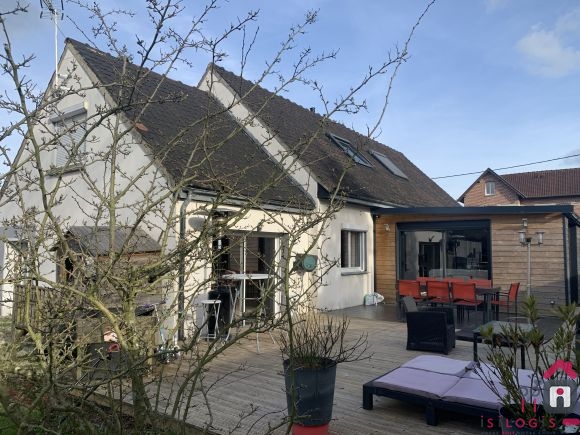 THUMERIES, SEMI PLAIN PIED INDIVIDUEL, 200M² HABITABLES, BATIE SUR 927M² DE TERRAIN CLOS.