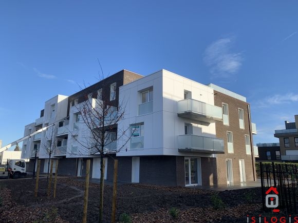 LESQUIN, T2, 43M² HABITABLES AVEC GARAGE FERMÉ.