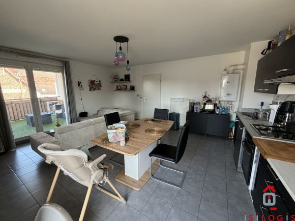 WINGLES CENTRE, T3, 70M² HABITABLES AVEC 2 PARKINGS COUVERTS.