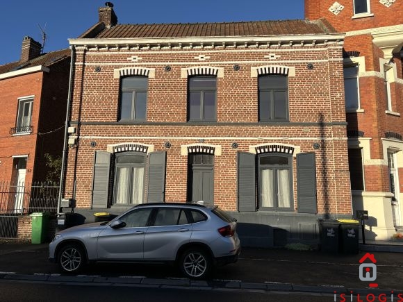 PHALEMPIN, SEMI BOURGEOISE 180M² HABITABLES SUR 888M² DE TERRAIN.