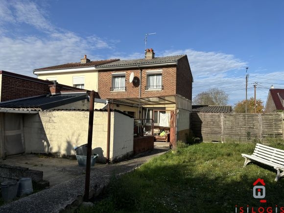 THUMERIES, SEMI INDIVIDUELLE, 89M² HABITABLES, SUR 388M² DE TERRAIN.