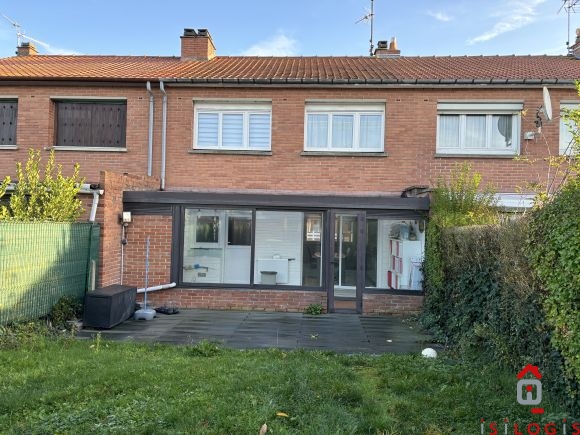 GONDECOURT, MAISON 87M² HABITABLES ET BATIE SUR 161M² DE TERRAIN.