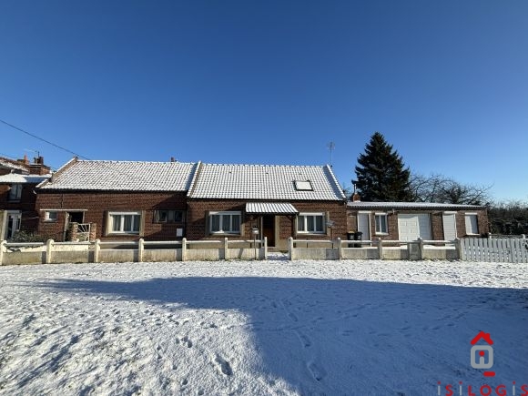 CAMPHIN EN CAREMBAULT, LONGERE 74 M² HABITABLES SUR 614M² DE TERRAIN.