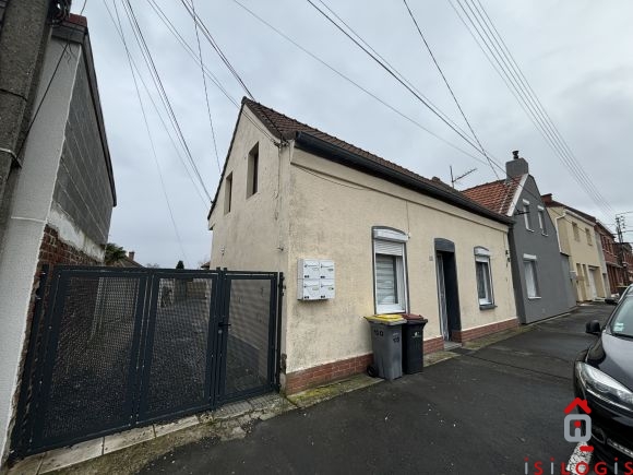 LIBERCOURT, 4 MAISONS LOUÉES, LE TOUT BATI SUR 305M² DE TERRAIN.